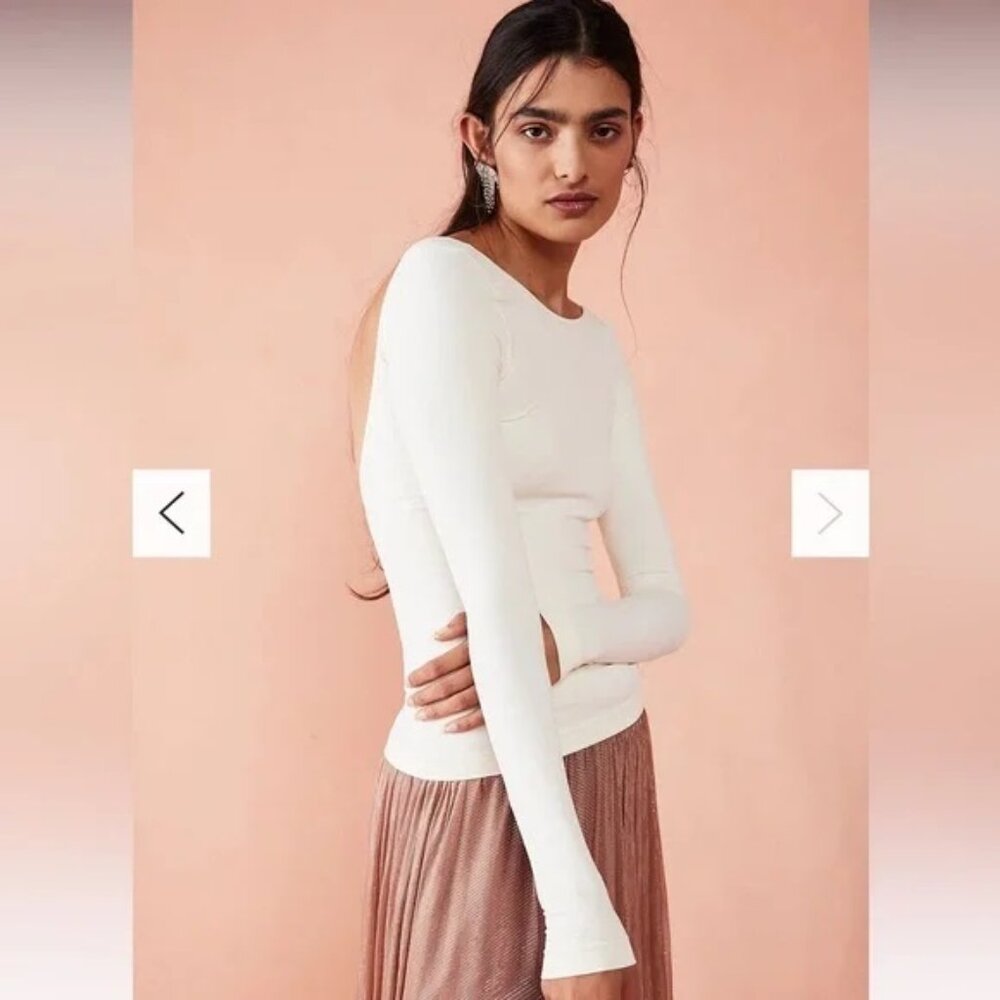 NWOT Free People Low-Back Seamless Long Sleeve Top Ivory size- MEDIUM/ LARGE